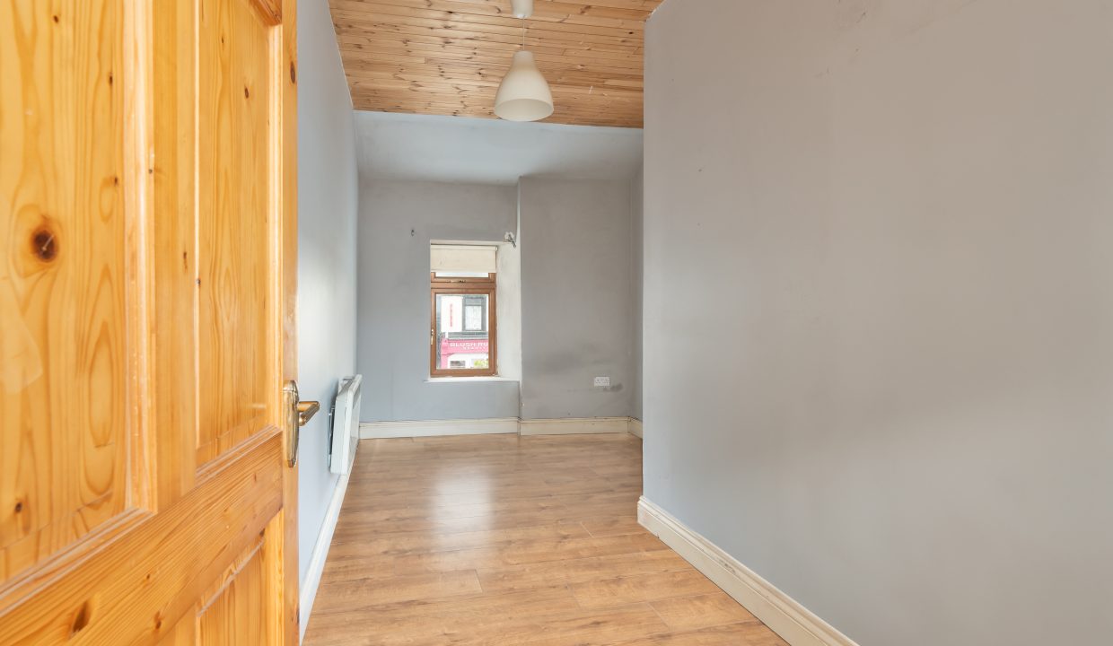 13 Main Street, Carrigtwohill - interior -8