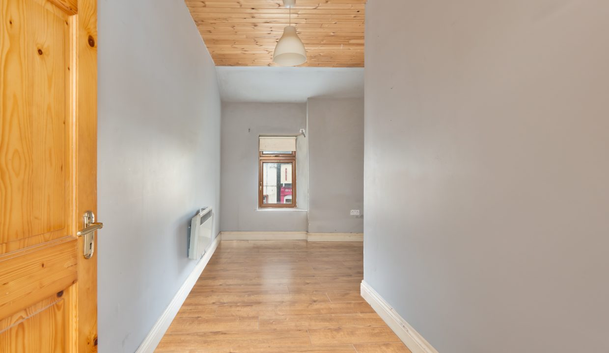 13 Main Street, Carrigtwohill - interior -9