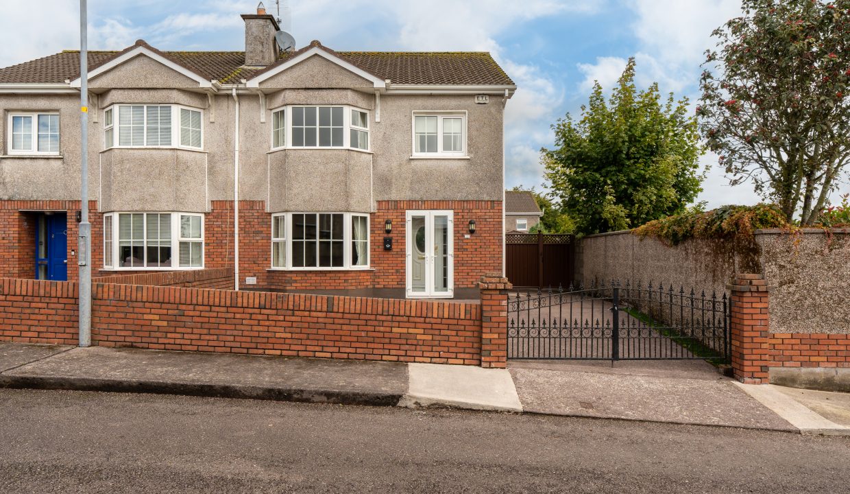 35 Kinvara Close, Ballyvolane - exterior-4