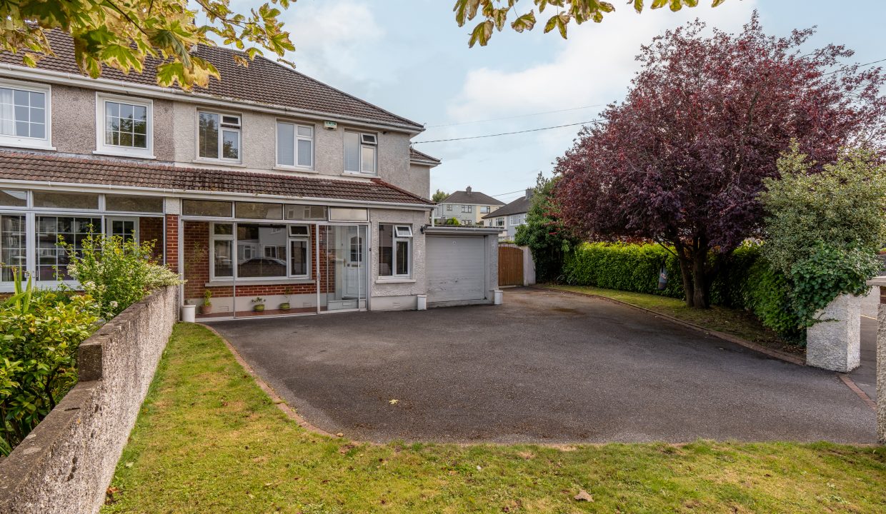 44 Glendale Grove, Glasheen - exterior-9