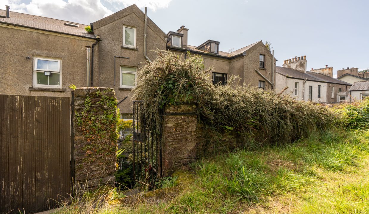 7 Bellevue Terrace, Monkstown - exterior-13