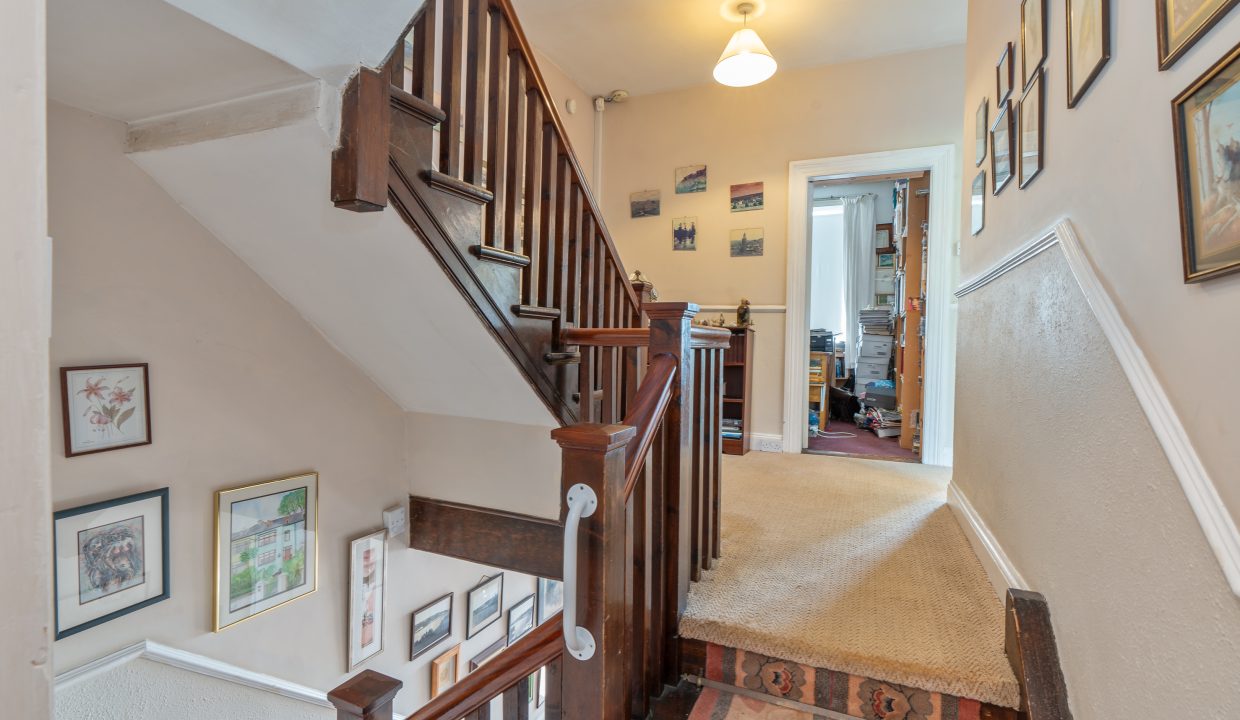 7 Bellevue Terrace, Monkstown - interior-12