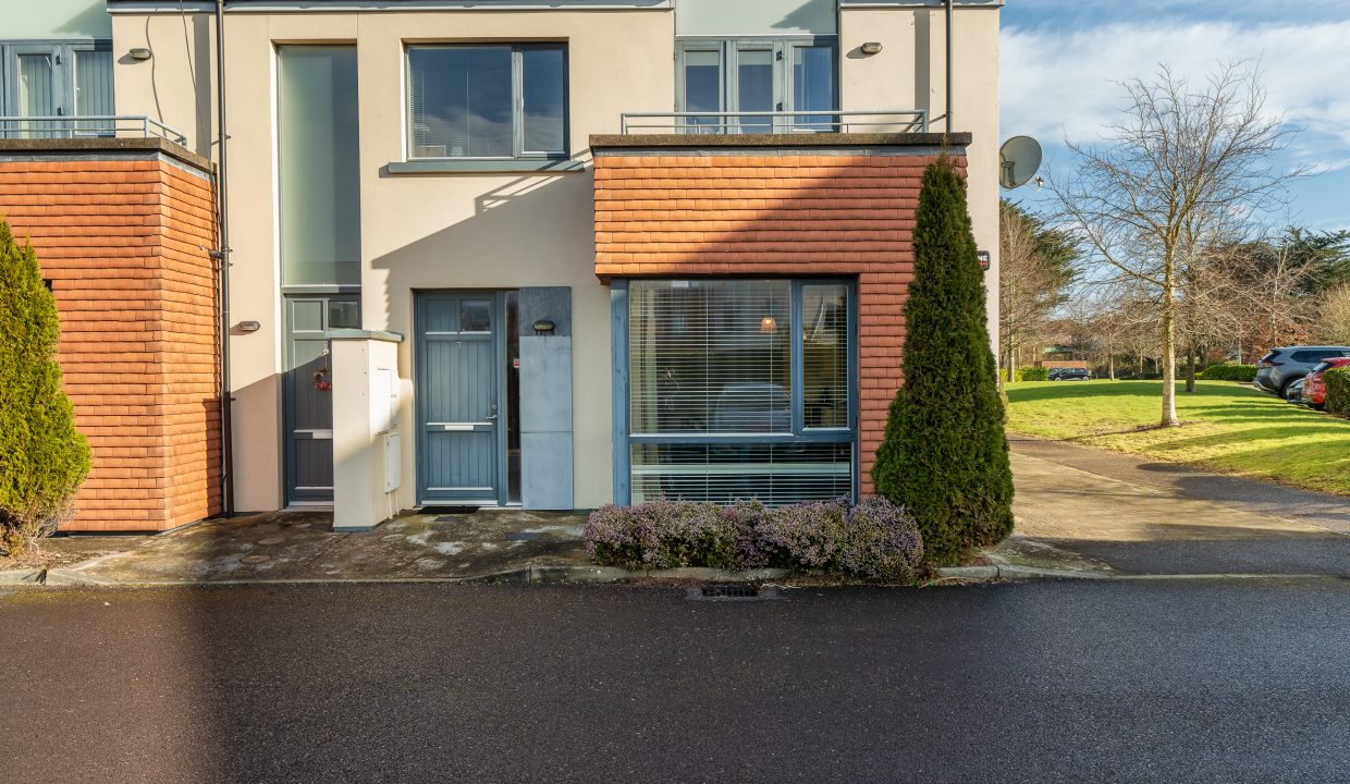 7 Bridgefield Grove, Bishopstown - exterior-3