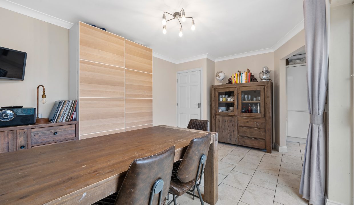 108 Clarkes Wood, Mount Oval - interior-10